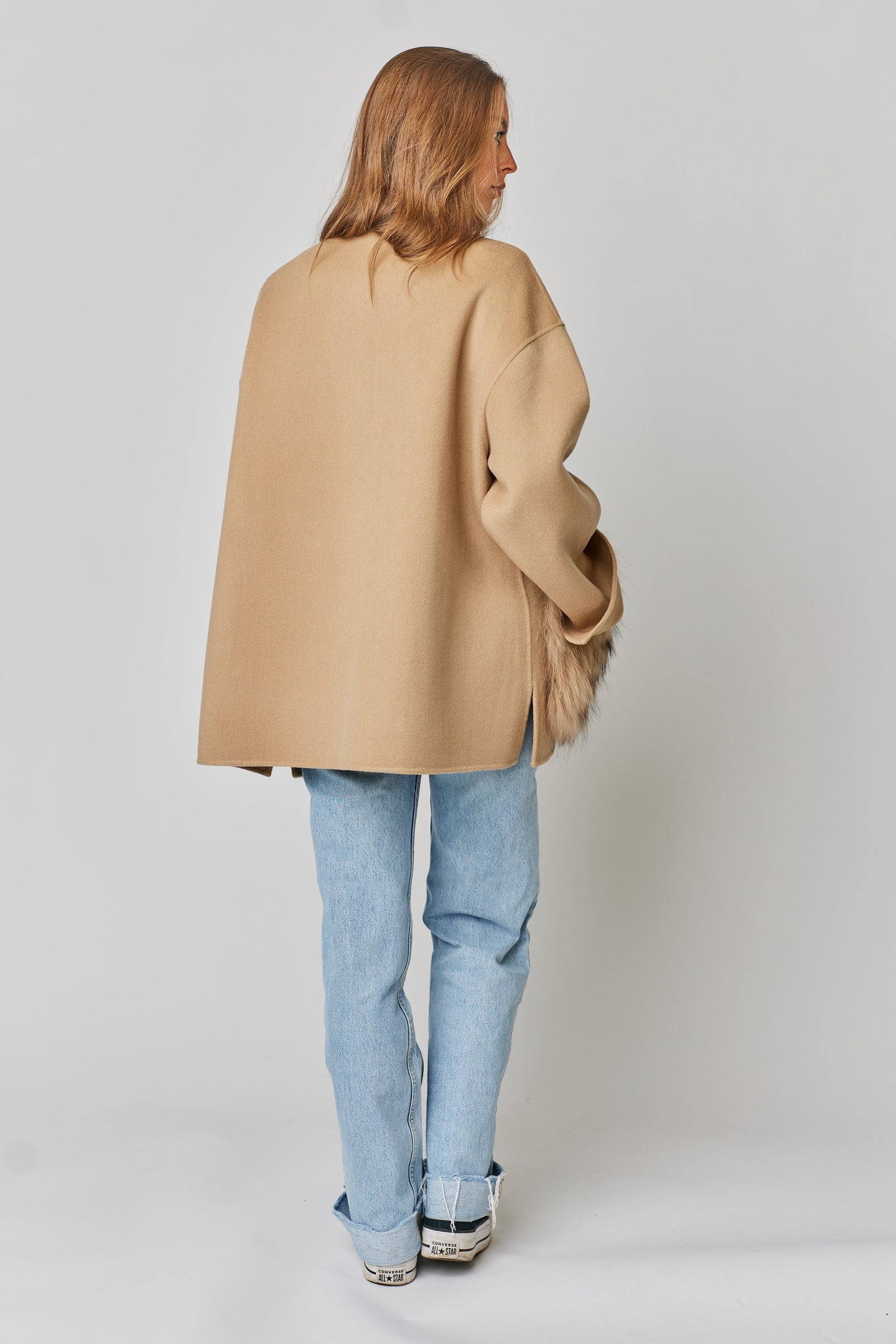 Salzburg Cashmere Coat with Raccoon Fur Pockets Camel | Constance