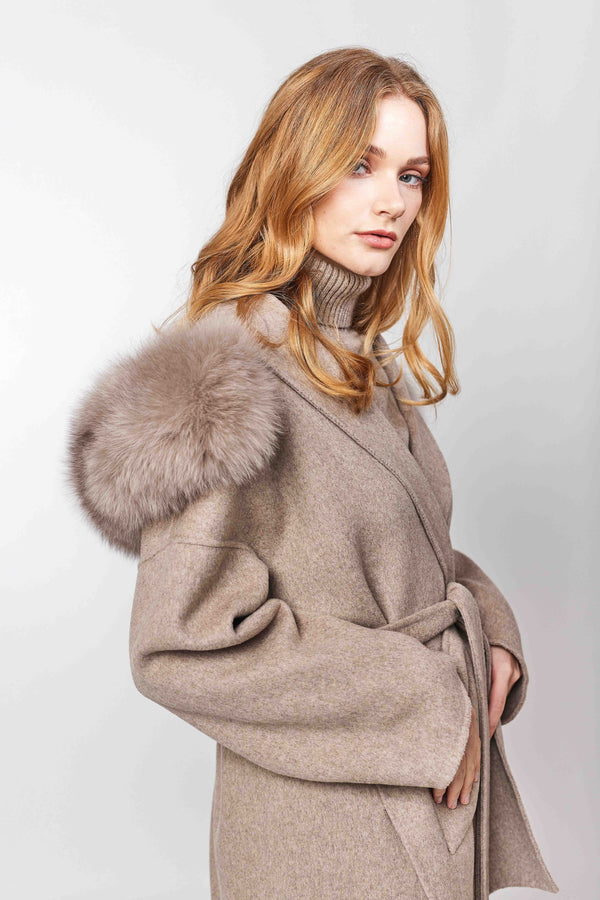 Cashmere coat with real fox fur collar hood