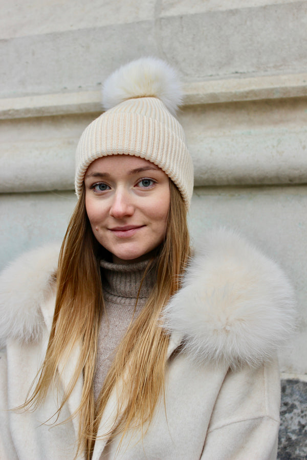 Megève pompom hat - Cream