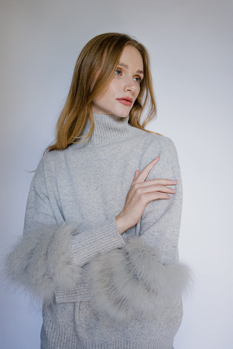 Belgravia Cashmere Sweater With Fur Detail - Grey