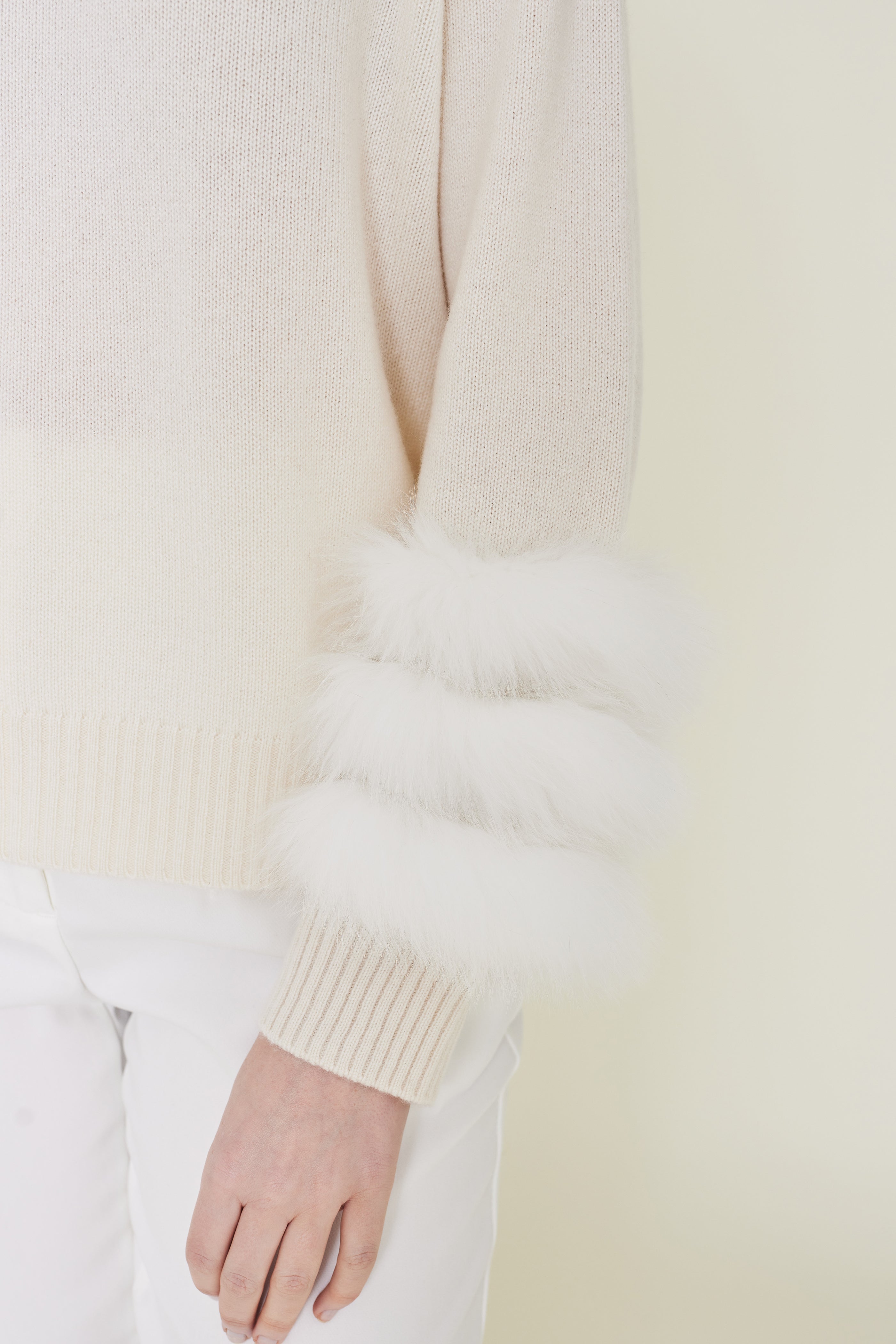 fur sleeve detail